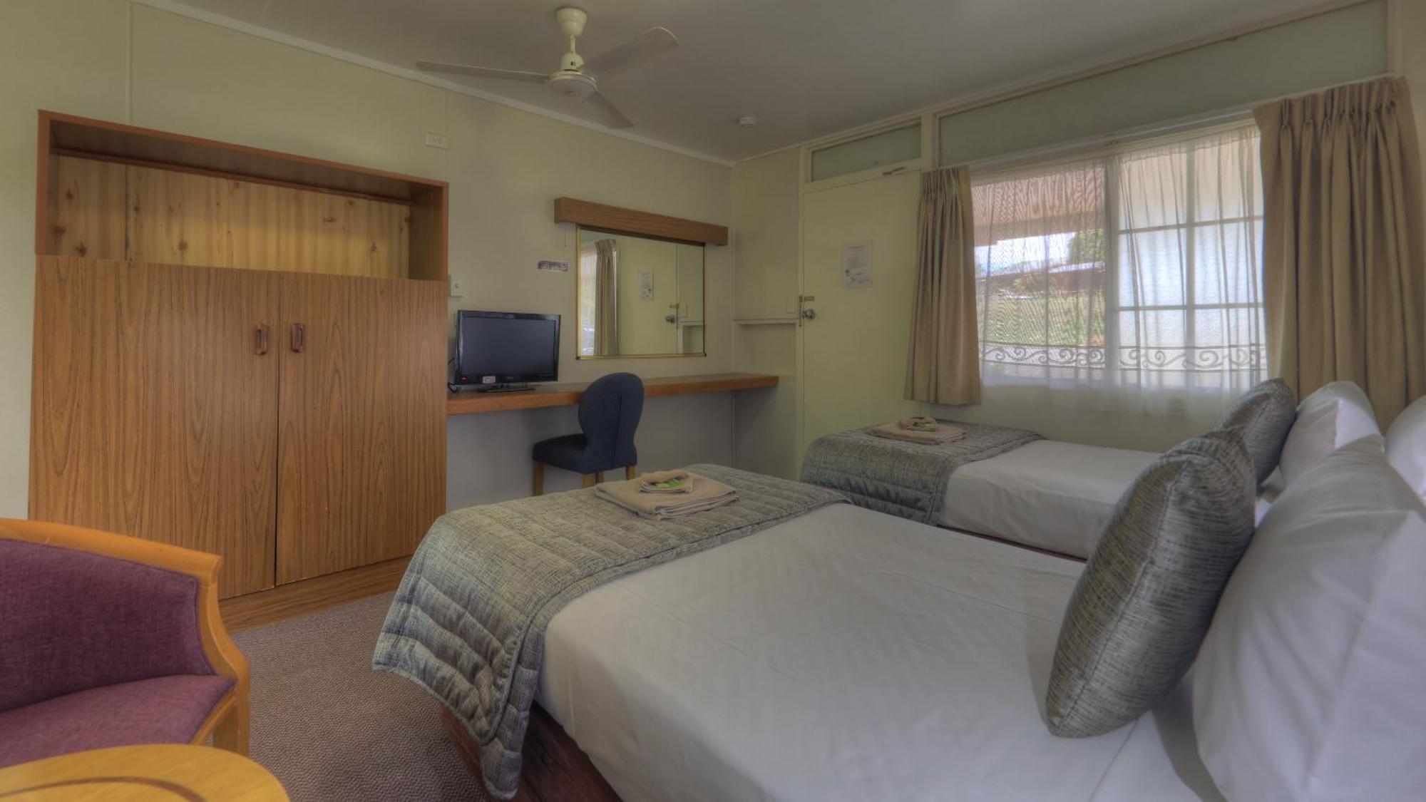Atherton Hinterland Motel Стая снимка