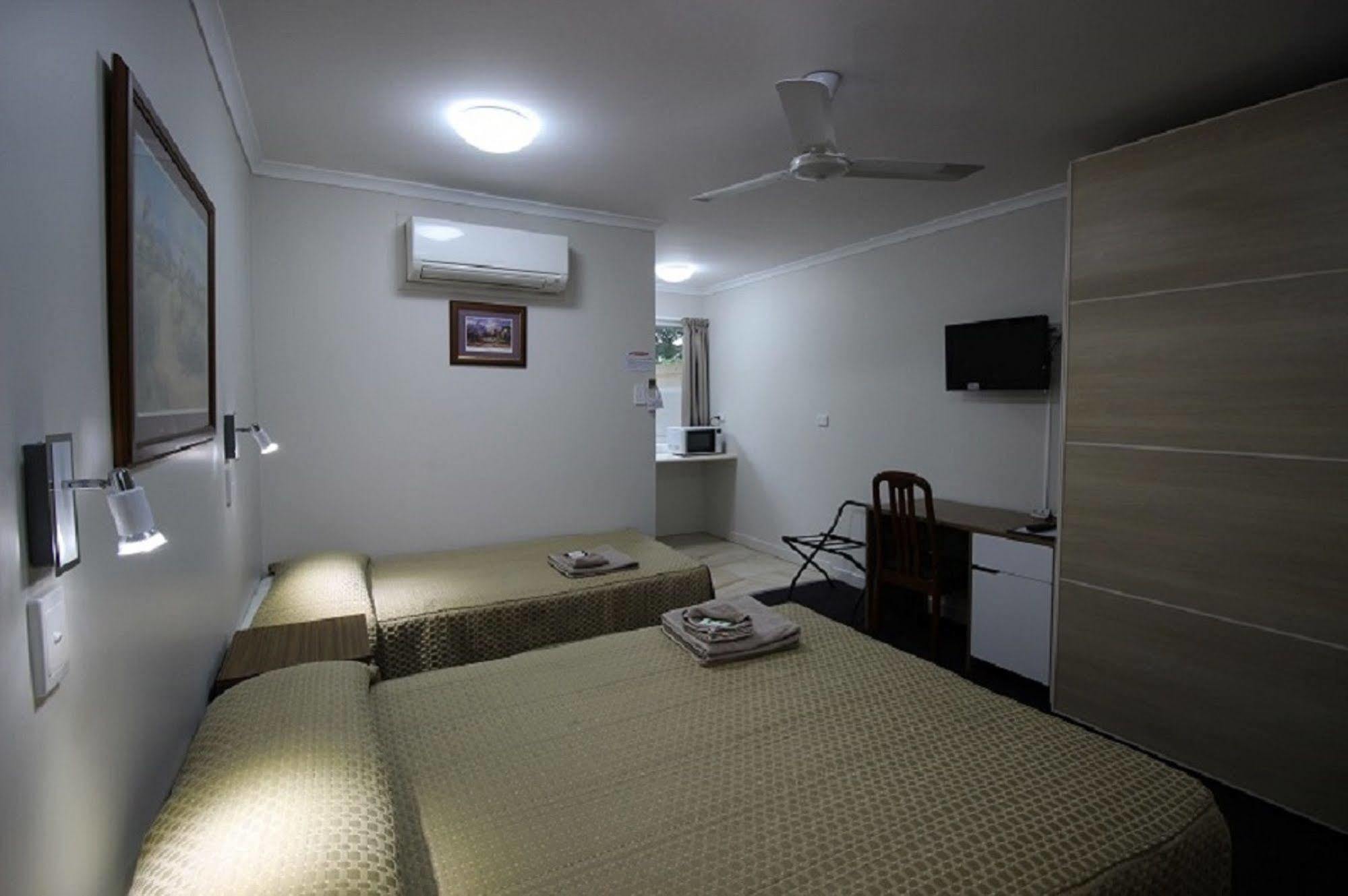 Atherton Hinterland Motel Екстериор снимка