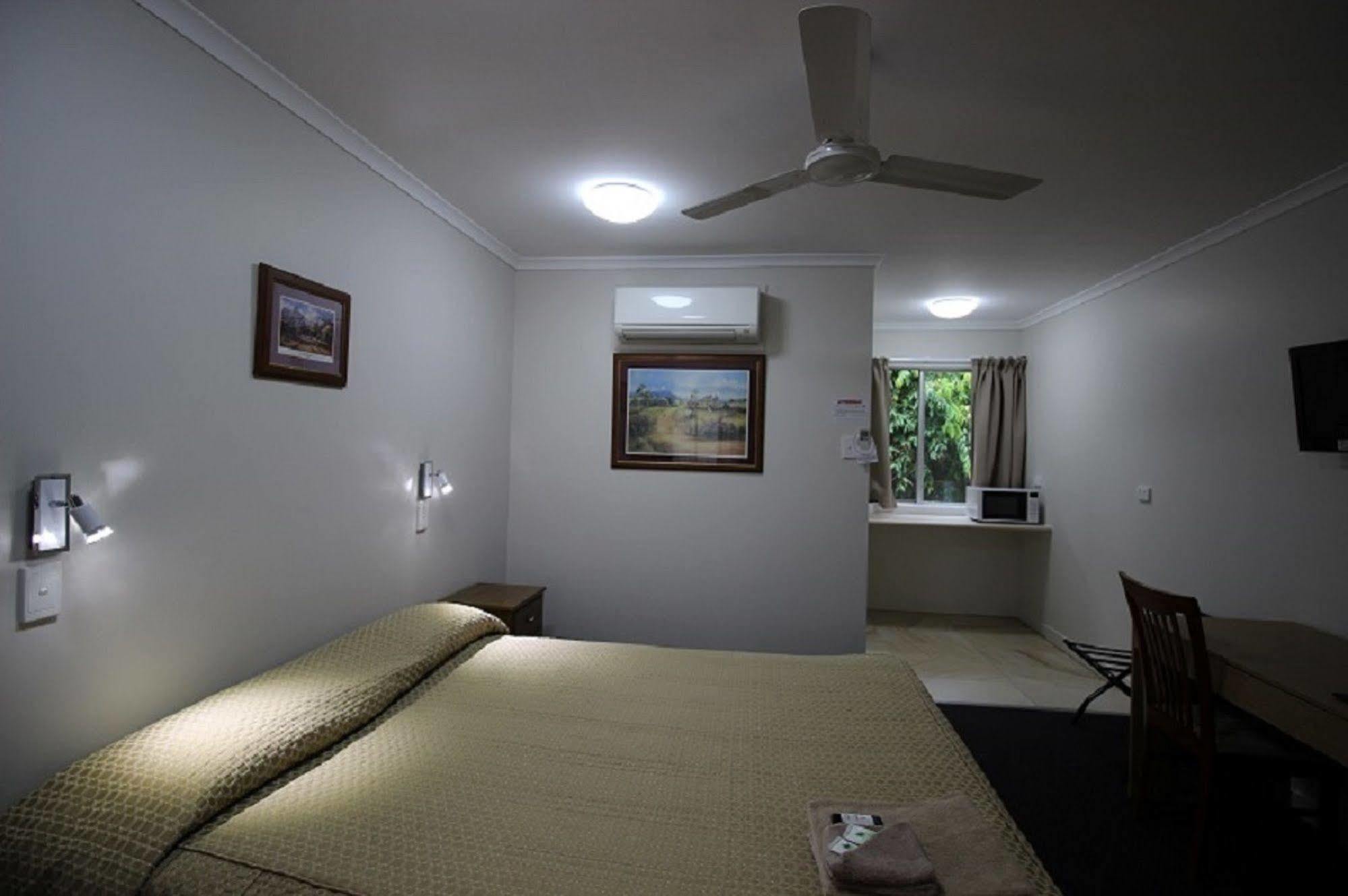 Atherton Hinterland Motel Екстериор снимка